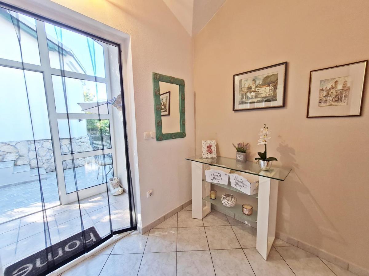 Apartment Ivana Borak Omis