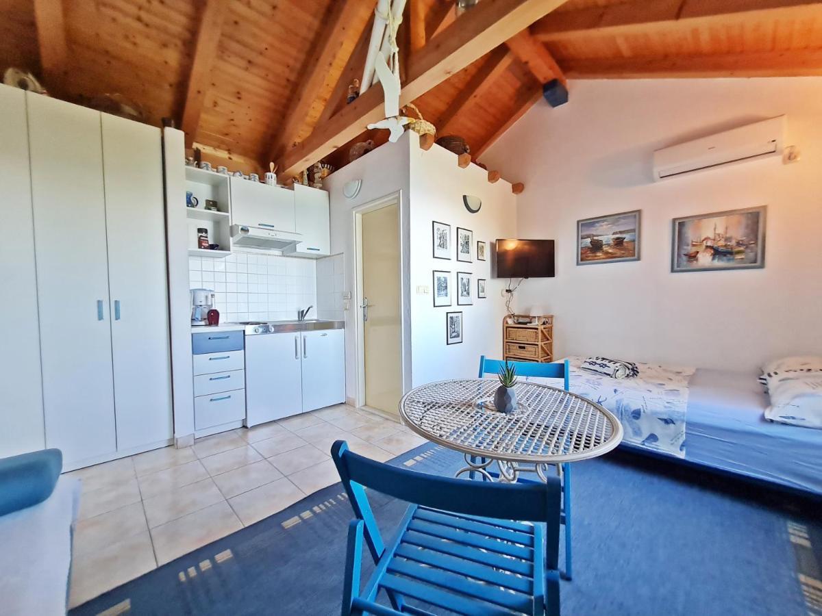 Apartman Ivana Borak *